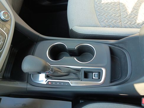 Used 2024 Chevrolet Equinox LS image 15