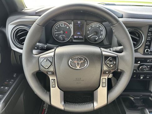 Used 2022 Toyota Tacoma TRD Pro image 25