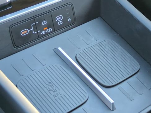 Certified 2025 Hyundai Santa Fe SEL image 25