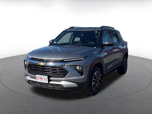 Used 2025 Chevrolet TrailBlazer LT image 7
