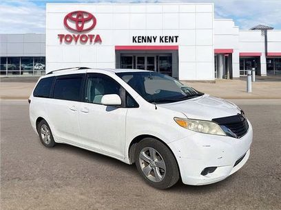 Used 2013 Toyota Sienna LE w/ Towing Pkg