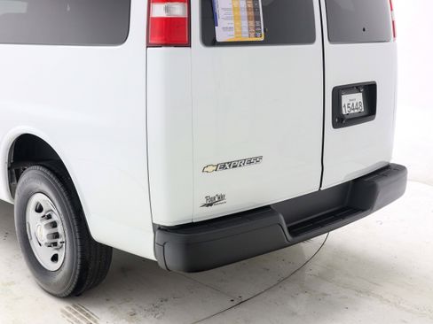 Used 2024 Chevrolet Express 3500 LS image 10