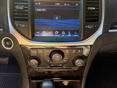 Used 2014 Chrysler 300 C w/ Light Group RWD image 25