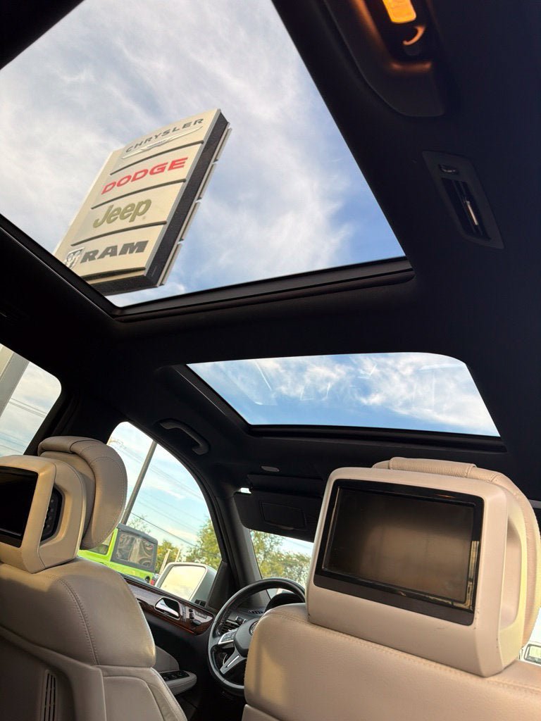Used 2013 Mercedes-Benz GL 450 4MATIC image 9