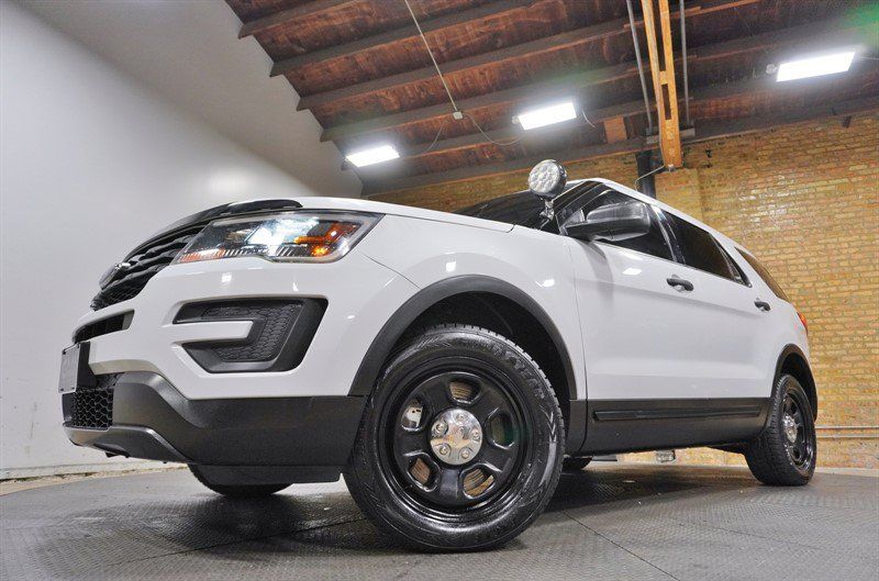 Used 2016 Ford Explorer 4WD Police Interceptor image 3