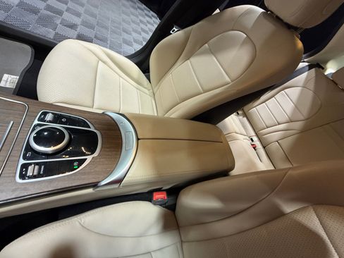 Used 2019 Mercedes-Benz C 300 C 300 image 15