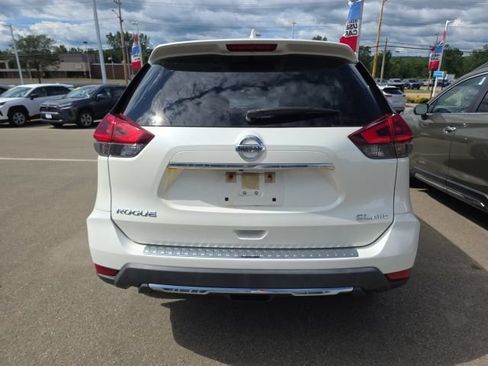 Used 2018 Nissan Rogue SL w/ Premium Package AWD/4WD image 7
