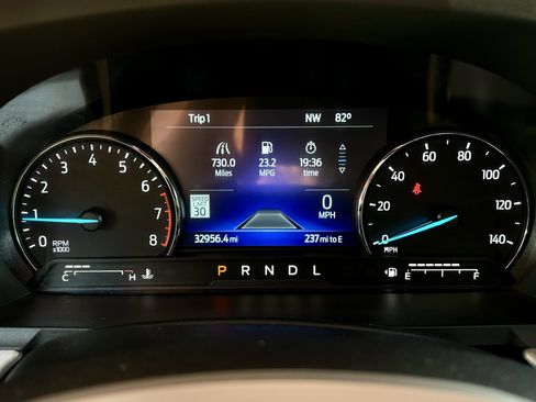 Used 2023 Ford Explorer XLT w/ Equipment Group 202A AWD/4WD image 29