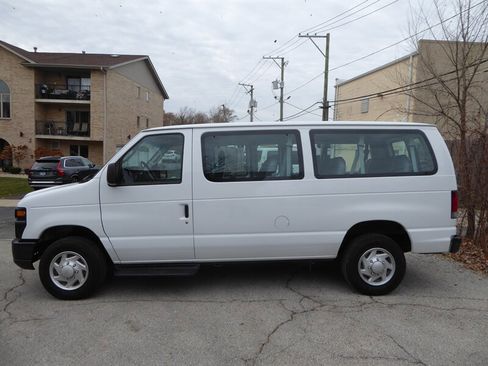 Used 2013 Ford E-350 and Econoline 350 XL image 4