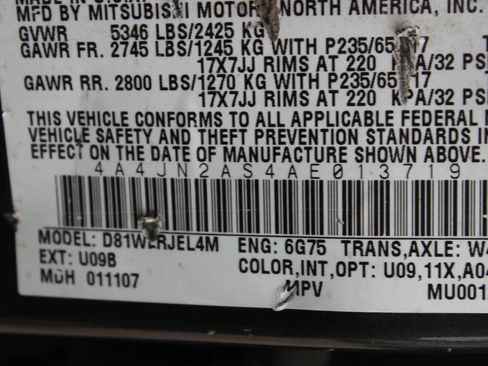 Used 2010 Mitsubishi Endeavor LS AWD/4WD image 11