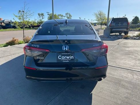 Used 2023 Honda Civic Sport image 7