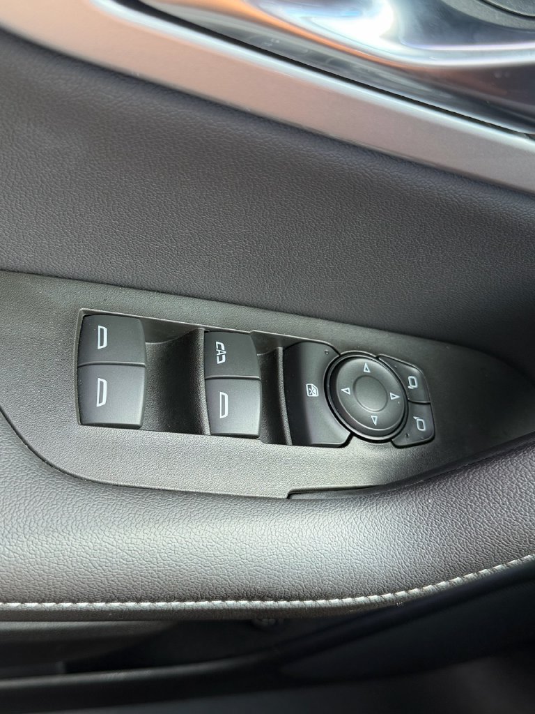 Certified 2023 Chevrolet Blazer LT w/ Convenience Package FWD image 36
