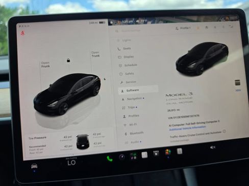 Used 2022 Tesla Model 3 Long Range AWD/4WD image 53