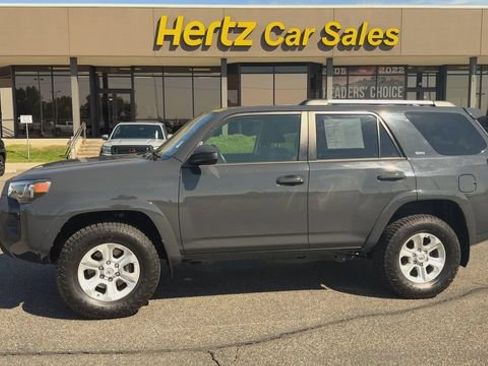 Used 2024 Toyota 4Runner SR5 AWD/4WD image 5