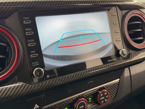 Used 2020 Toyota Tacoma SR5 AWD/4WD image 24