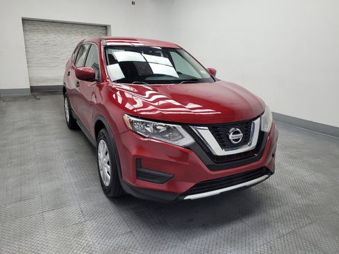 Used 2017 Nissan Rogue S FWD image 14