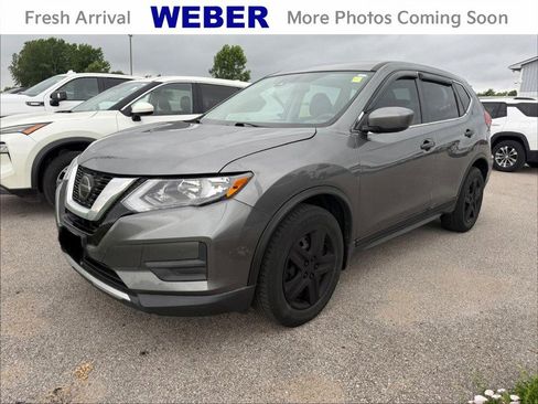 Used 2020 Nissan Rogue S FWD image 1