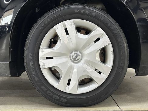 Used 2011 Nissan Versa 1.8 S image 28