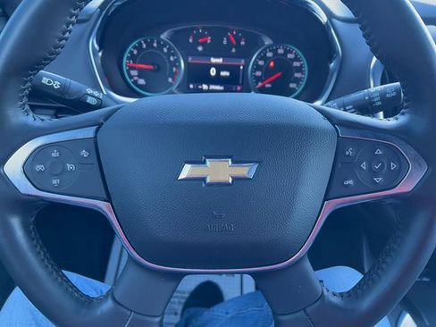 Used 2022 Chevrolet Traverse LT image 24