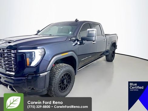 Used 2025 GMC Sierra 2500 Denali Ultimate image 3