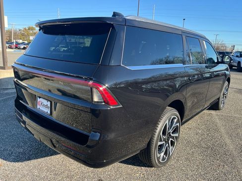 New 2026 Lincoln Navigator L Reserve AWD/4WD image 28
