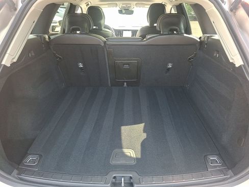 Certified 2024 Volvo XC60 B5 Core image 29