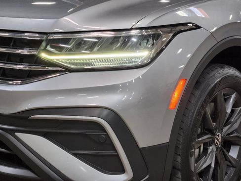 Used 2022 Volkswagen Tiguan SE FWD image 14