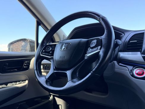 Used 2019 Honda Odyssey Elite image 10