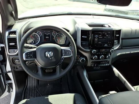 New 2026 RAM 1500 Big Horn AWD/4WD image 9