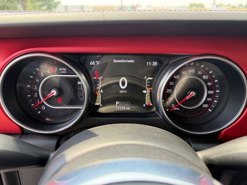 Used 2018 Jeep Wrangler Rubicon AWD/4WD image 10