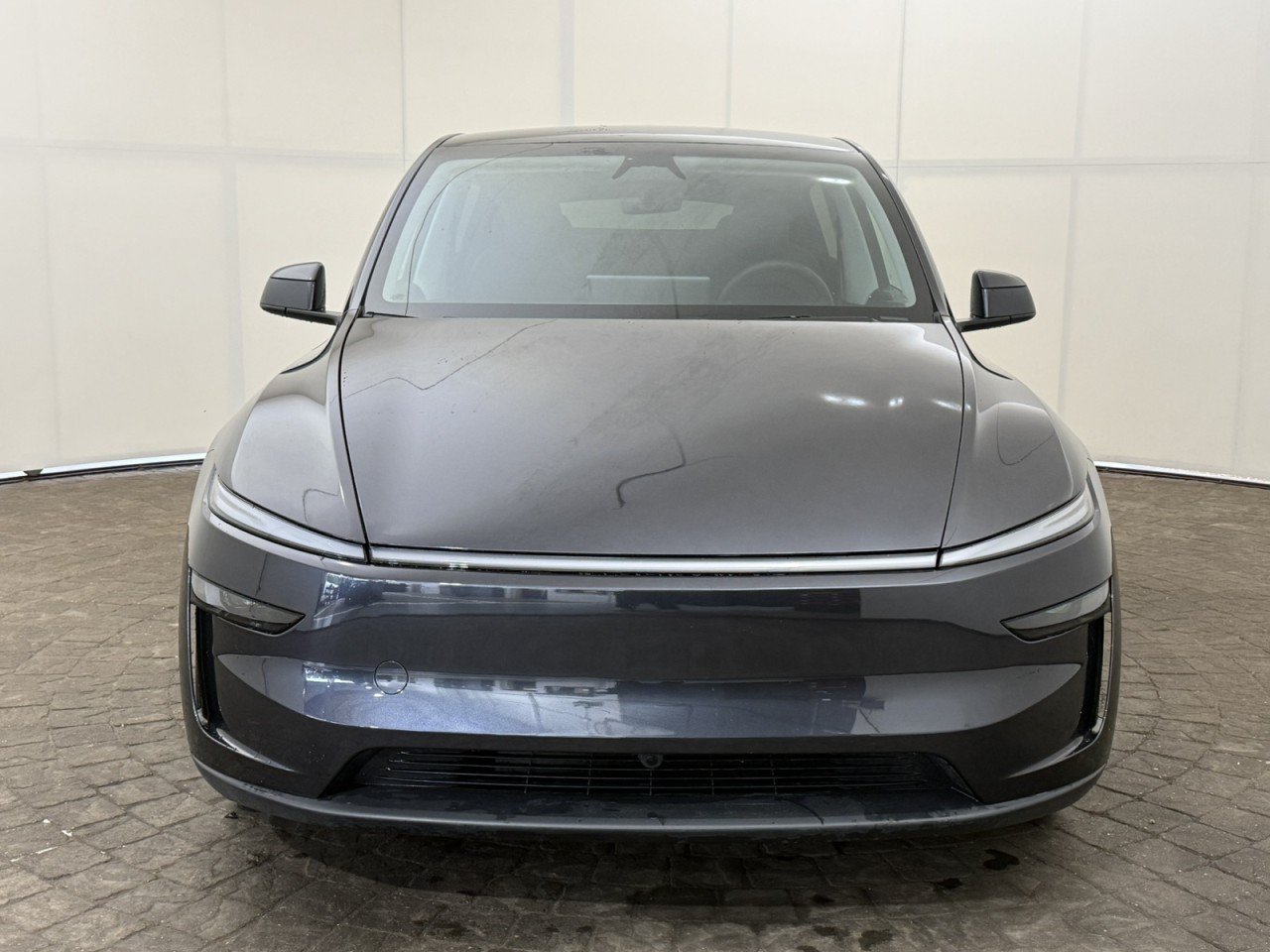 Used 2026 Tesla Model Y Long Range AWD/4WD image 2