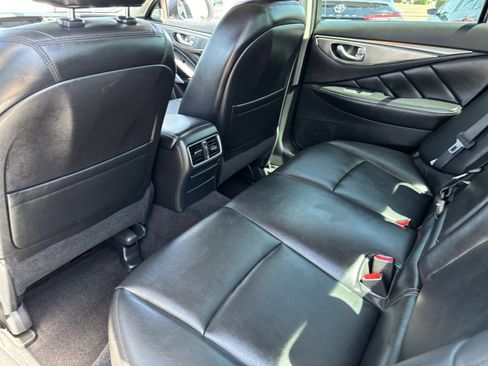 Used 2017 INFINITI Q50 3.0t Premium w/ Driver Assistance Package RWD image 18