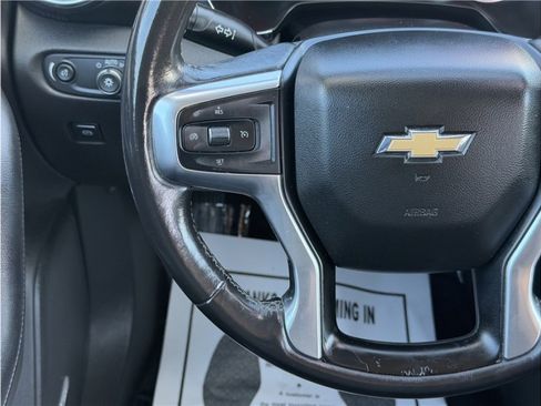 Used 2019 Chevrolet Blazer LT w/ Sound & Technology Package FWD image 39