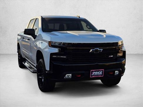 Used 2019 Chevrolet Silverado 1500 LT Trail Boss image 3