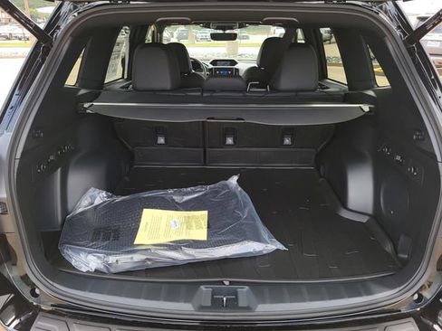 Used 2025 Subaru Forester Wilderness AWD/4WD image 8