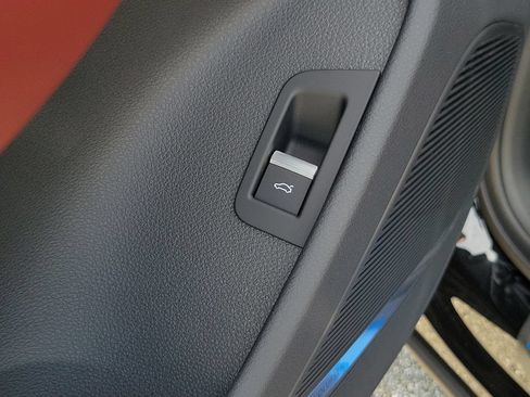 New 2026 Audi SQ7 Premium Plus AWD/4WD image 19