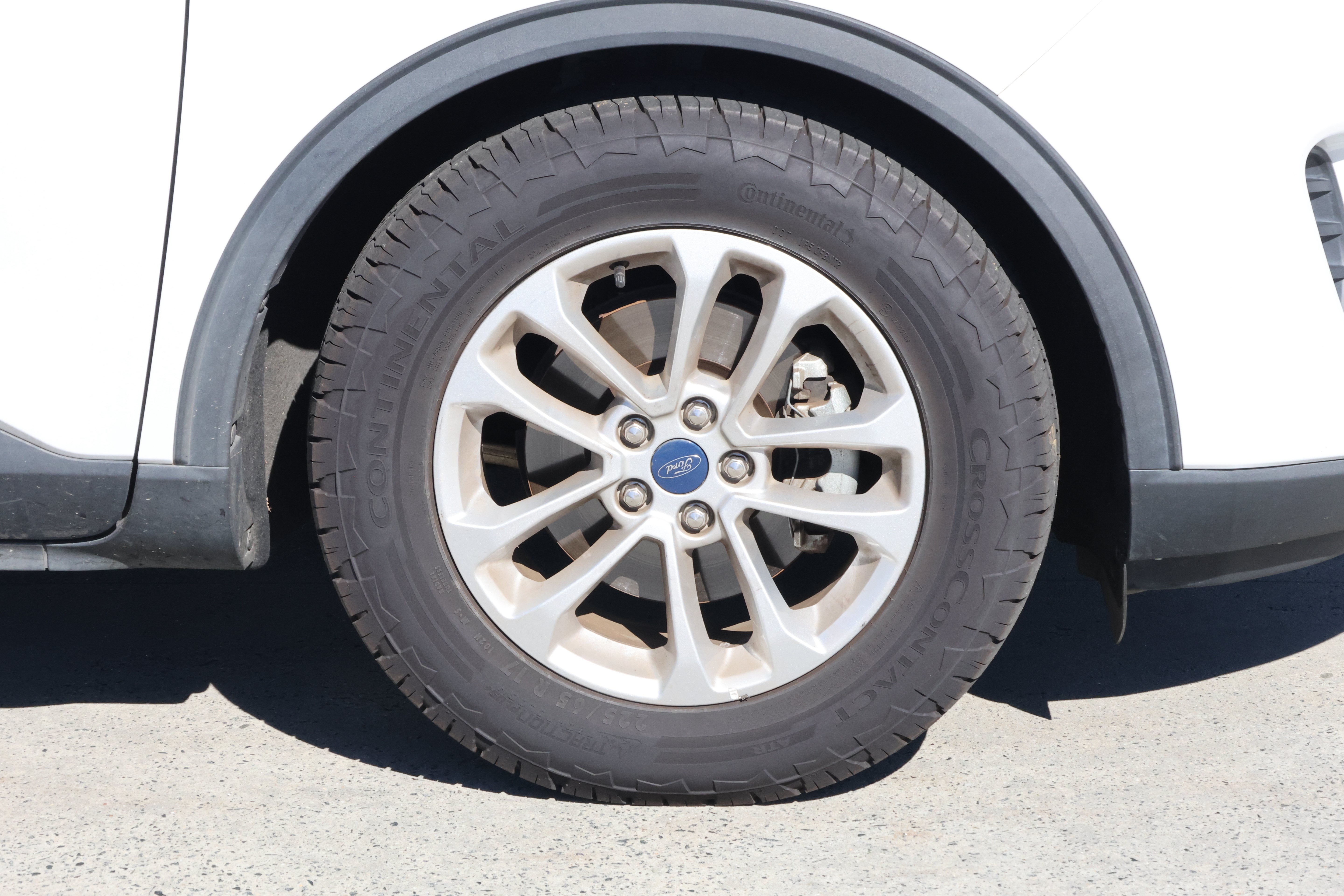 Used 2020 Ford Escape SE FWD image 11