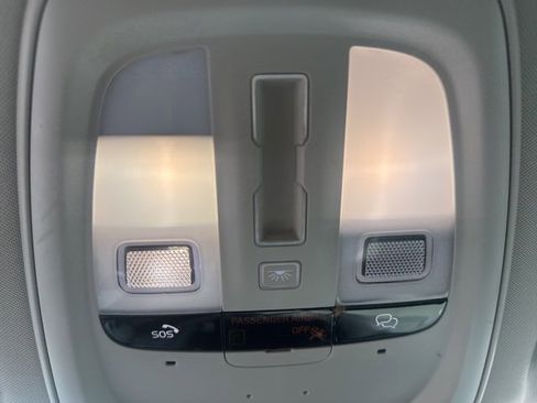 Used 2023 Volvo XC60 T8 Ultimate image 28