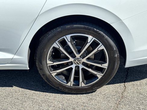 New 2025 Volkswagen Jetta Sport image 8