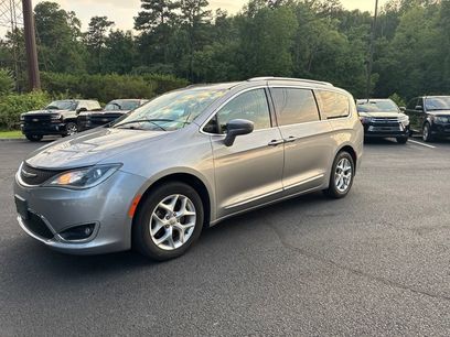Used 2018 Chrysler Pacifica Touring-L Plus