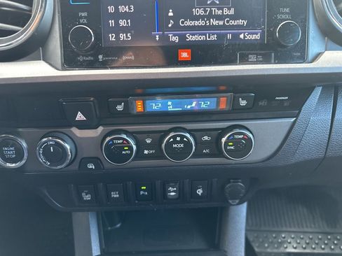 Used 2017 Toyota Tacoma TRD Off-Road image 4