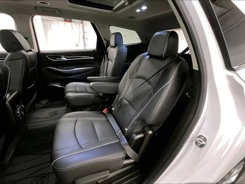 Used 2021 Buick Enclave Avenir w/ Avenir Technology Package FWD image 24