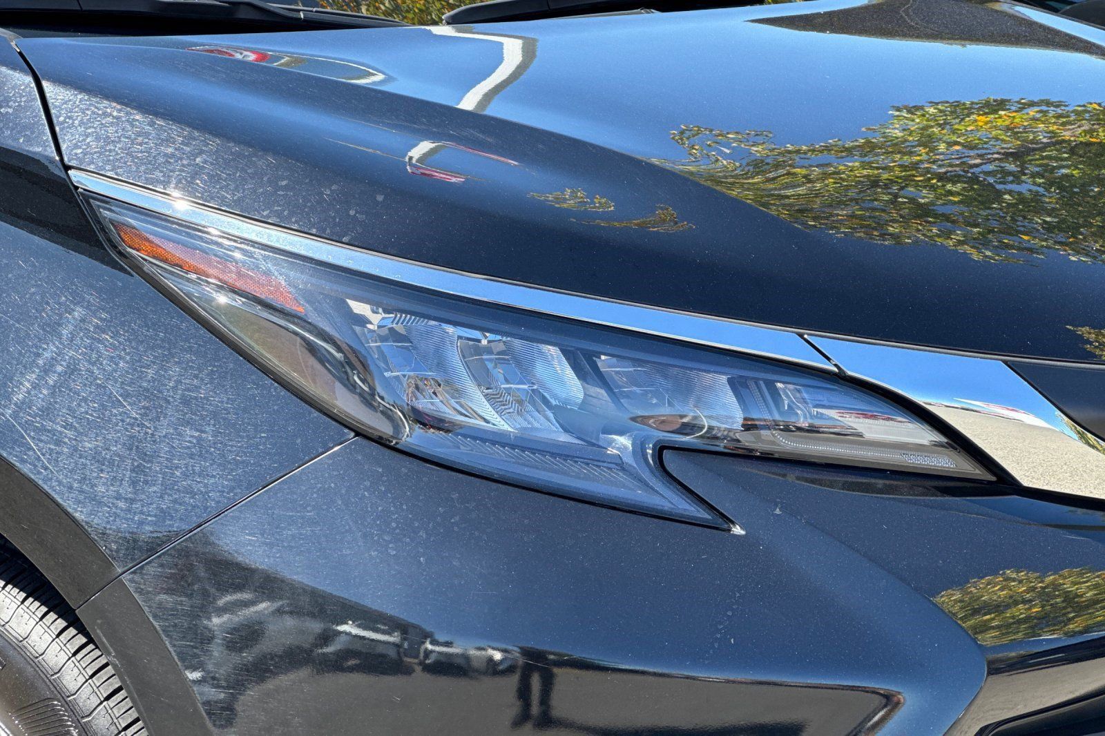 Used 2026 Toyota Sienna XLE FWD image 12