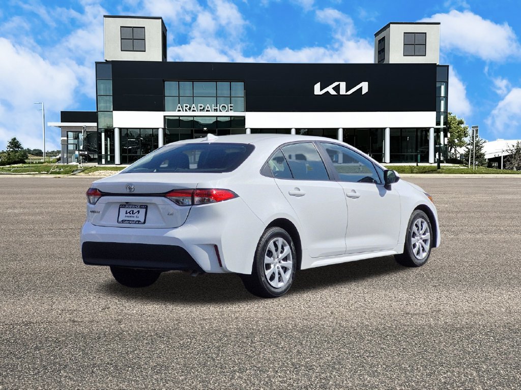Used 2024 Toyota Corolla LE FWD image 5