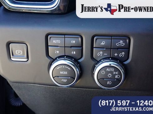 Used 2024 GMC Sierra 2500 Denali Ultimate w/ Max Trailering Package image 16