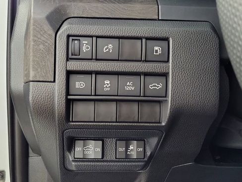 Used 2024 Toyota Tacoma Limited AWD/4WD image 25
