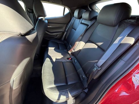 Used 2023 MAZDA MAZDA3 s image 16