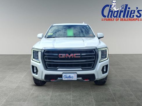 Used 2023 GMC Yukon XL AT4 w/ AT4 Premium Plus Package AWD/4WD image 2