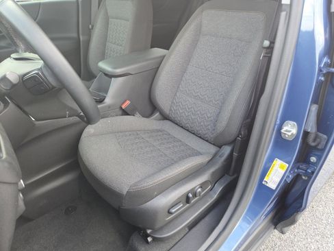 Used 2024 Chevrolet Equinox LT FWD image 27