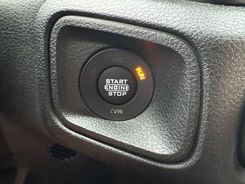 Used 2024 Jeep Wrangler Unlimited Sport AWD/4WD image 28